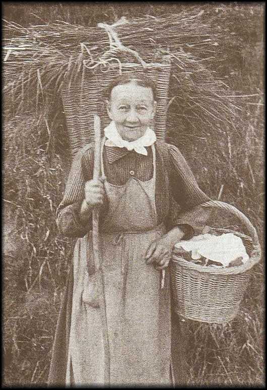 Transport de botte pour les animaux  dos de ... femme