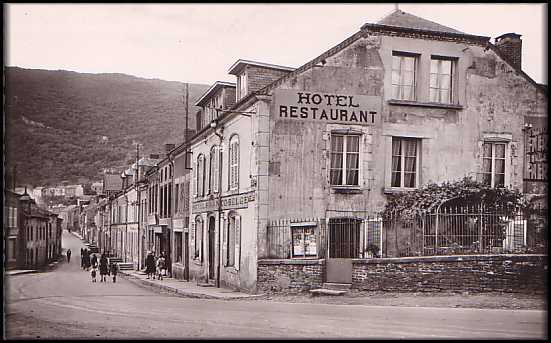 Hotel restaurant 